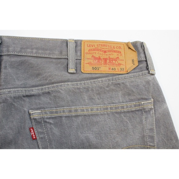 Levis 501 Men's Denim Jeans Size 40x32 Straight Leg Classic Fit Silver Gray - Picture 3 of 11